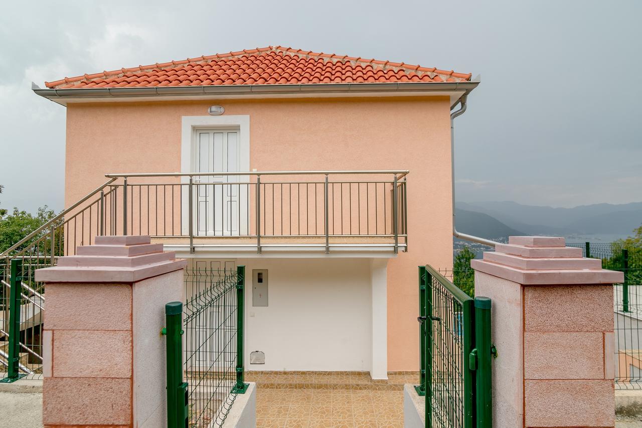 Apartments Mitrovic Лущица Екстериор снимка