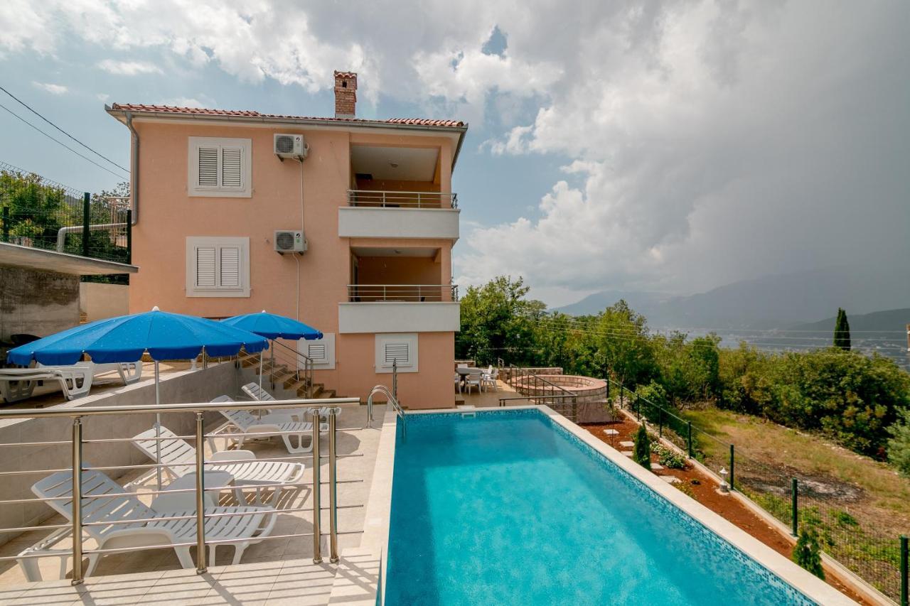 Apartments Mitrovic Лущица Екстериор снимка
