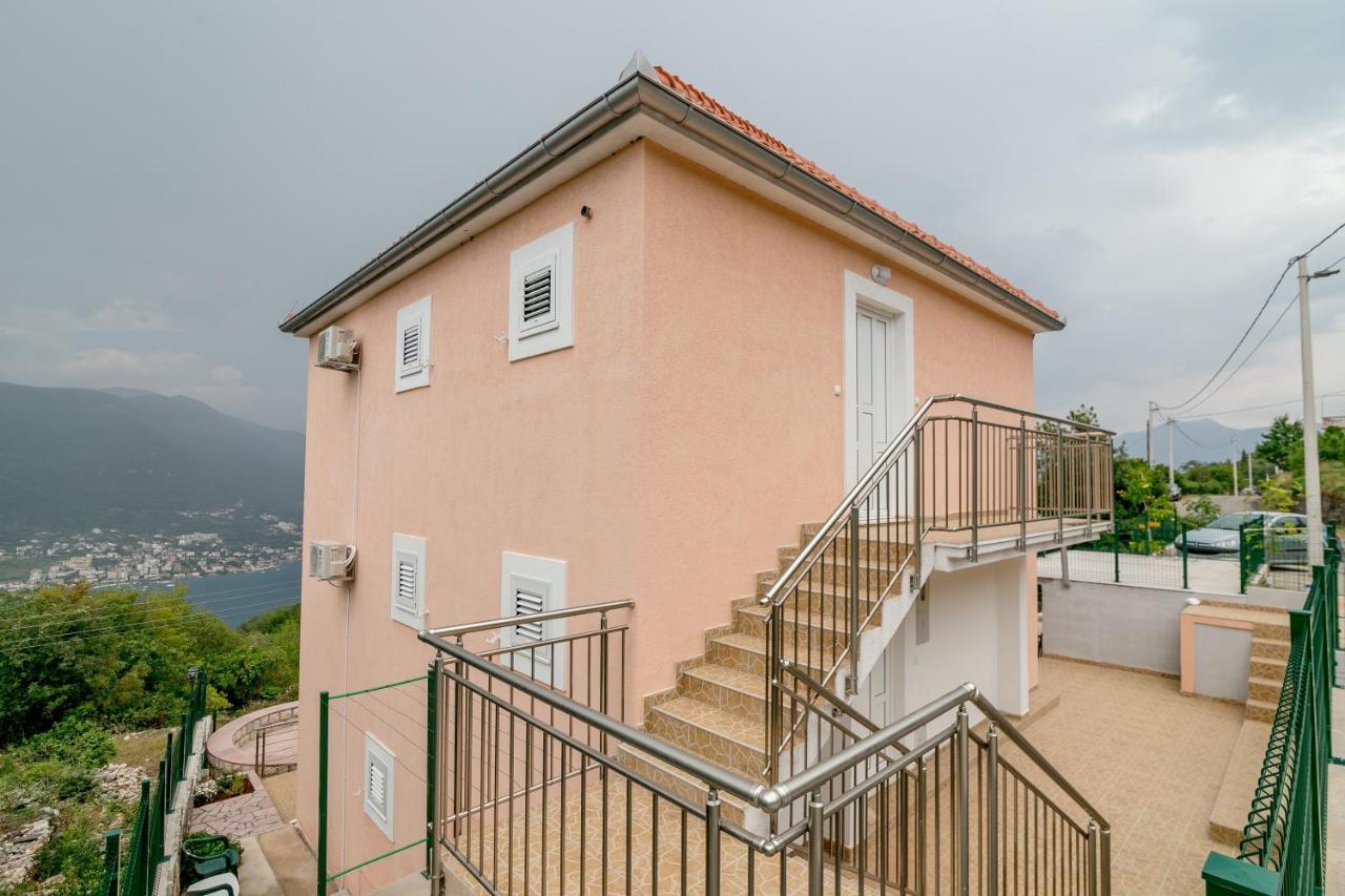 Apartments Mitrovic Лущица Екстериор снимка