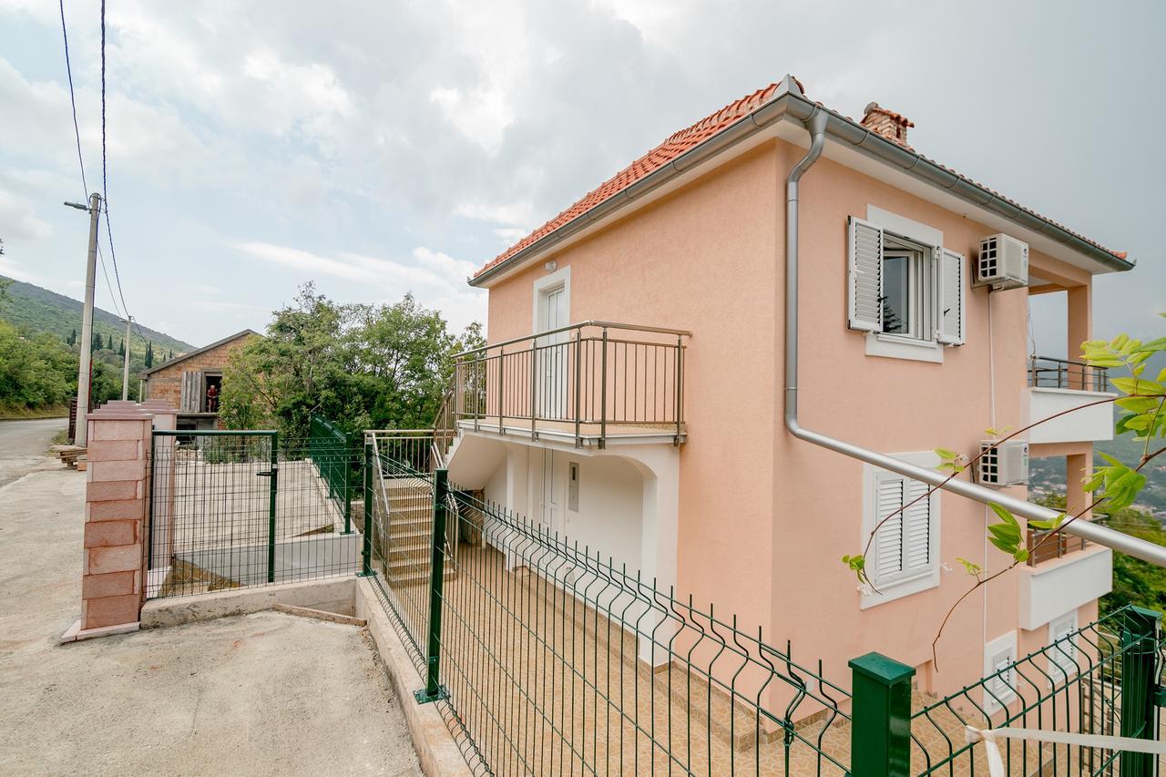 Apartments Mitrovic Лущица Екстериор снимка