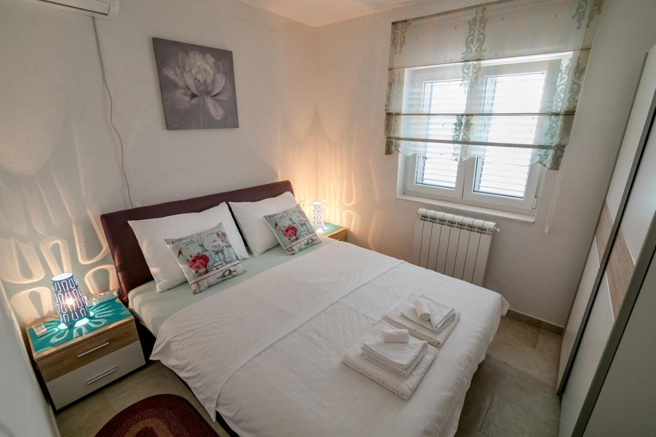 Apartments Mitrovic Лущица Екстериор снимка
